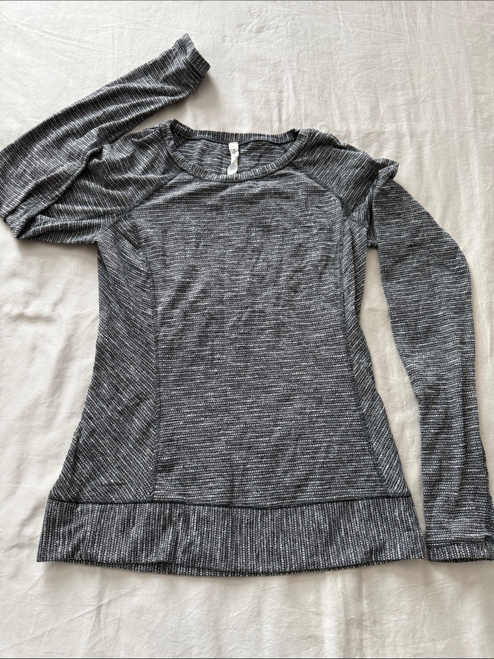 lululemon athletica Heathered Charcoal Long Sleeve Top